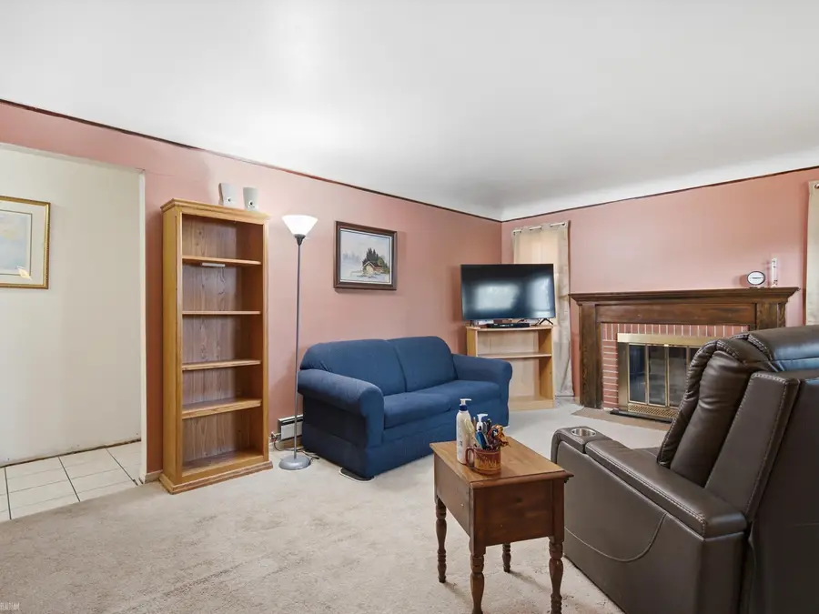 4325 W 14 Mile RD, Royal Oak, MI 48073 - #2