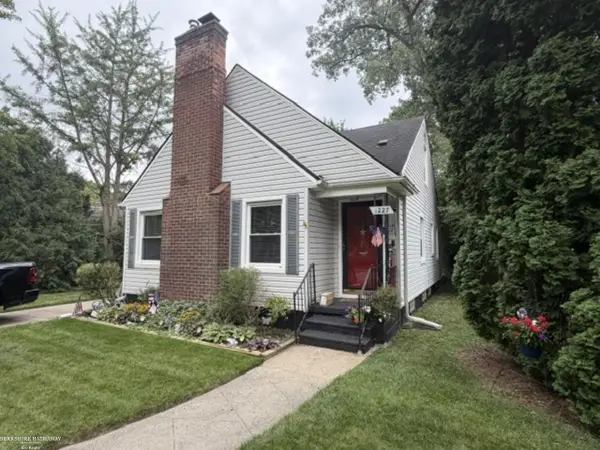 1227 cloverdale ST, RoyalOak, MI 48067