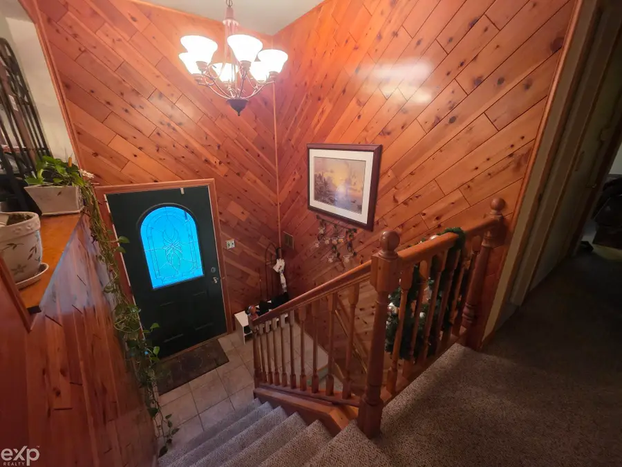 2604 Serra DR, Sterling Heights, MI 48310 - #3