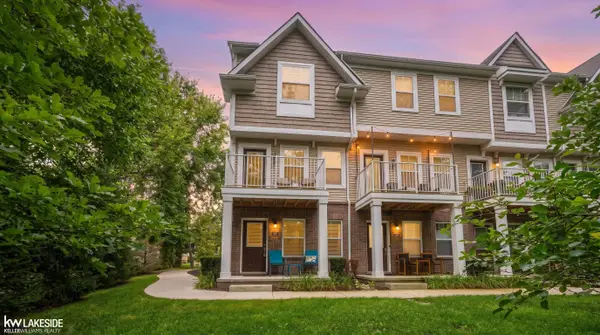 3327 Parkways BLVD, AuburnHills, MI 48326