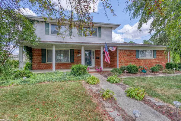 31352 Carmody DR, Warren, MI 48092