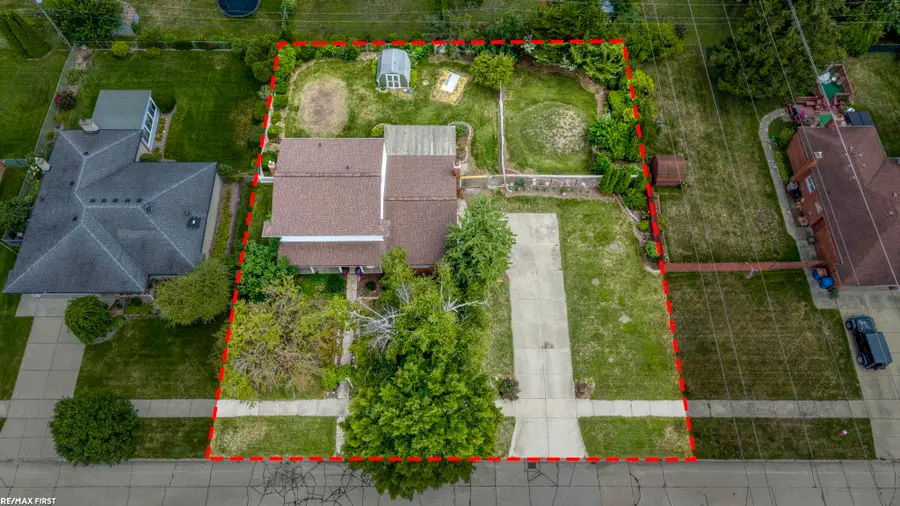 31352 Carmody DR, Warren, MI 48092 - #3