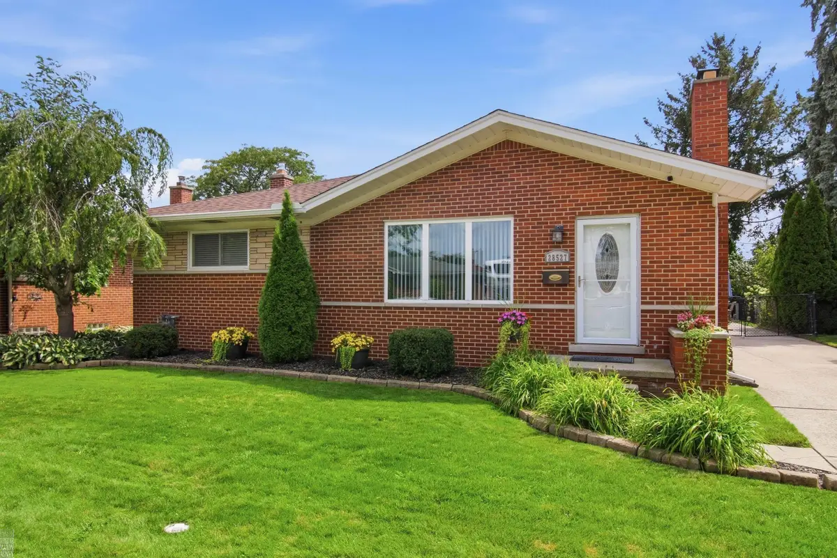 28527 Adler DR, Warren, MI 48088 - #1