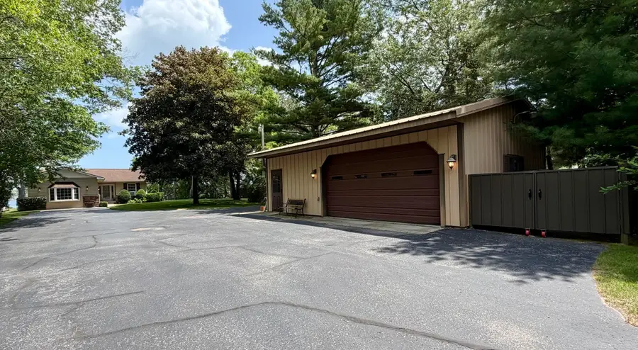 5972 Westshore DR, Oscoda, MI 48750 - #2