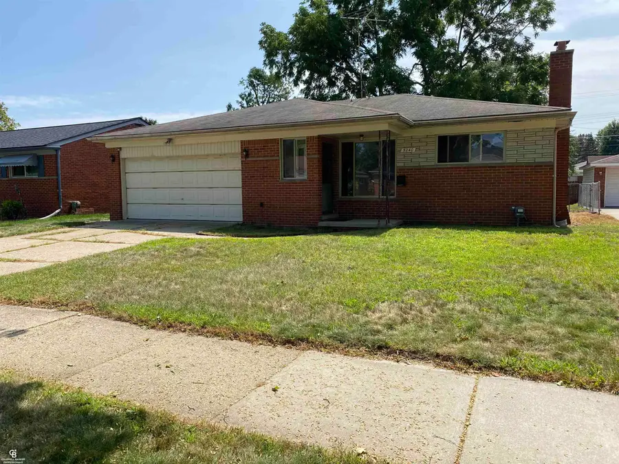 5240 Gerald St ST, Warren, MI 48092 - #2