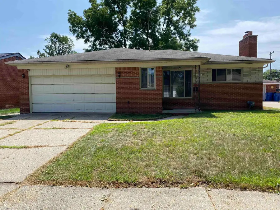 5240 Gerald St ST, Warren, MI 48092 - #3