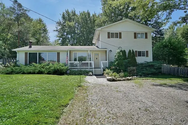 13069 Bryce ST, Emmett, MI 48022