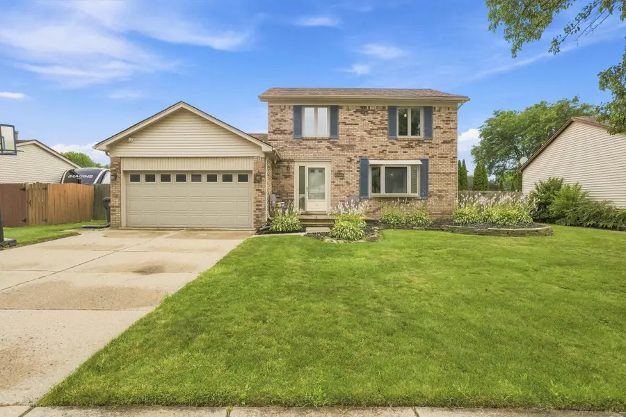 28780 Bingham DR, Chesterfield, MI 48047 - #2