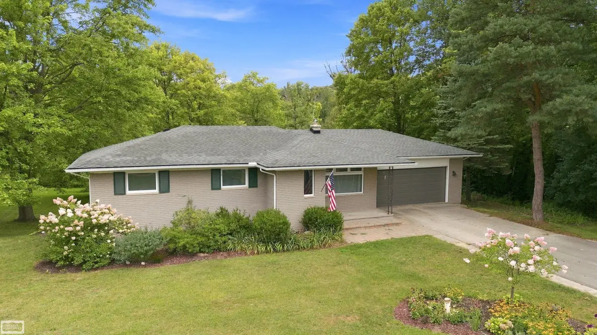 490 Casemer, Orion, MI 48360 - #1