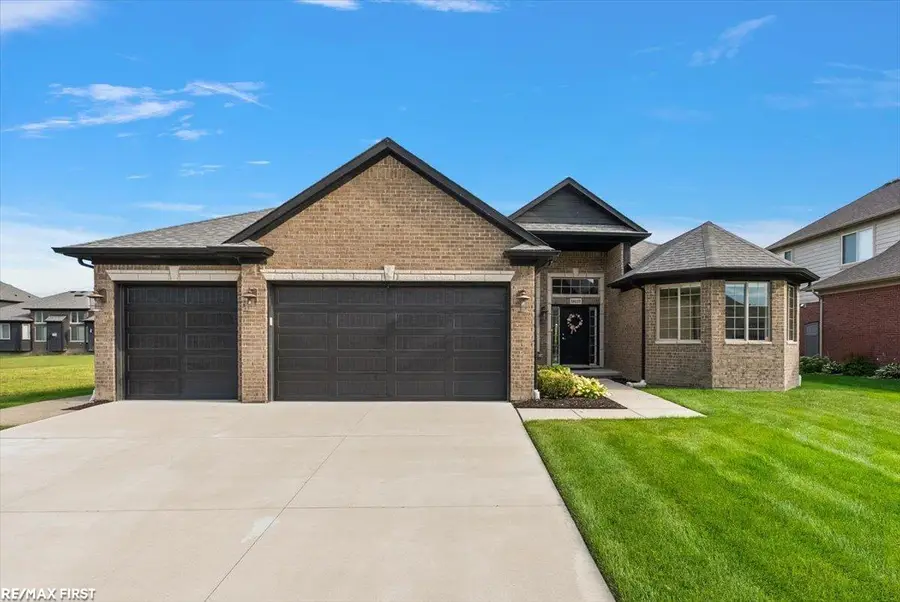 19117 BRIGHTON, Macomb, MI 48042 - #2