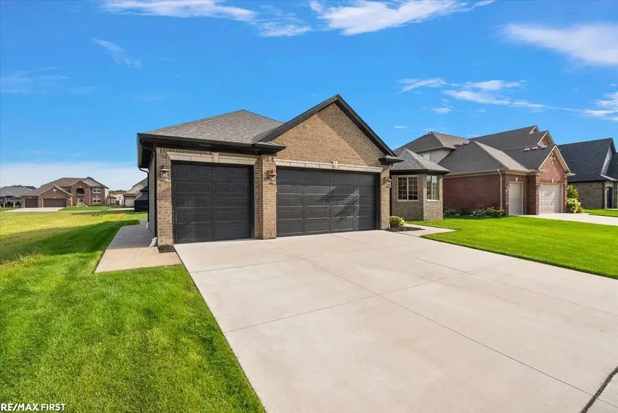 19117 BRIGHTON, Macomb, MI 48042 - #3