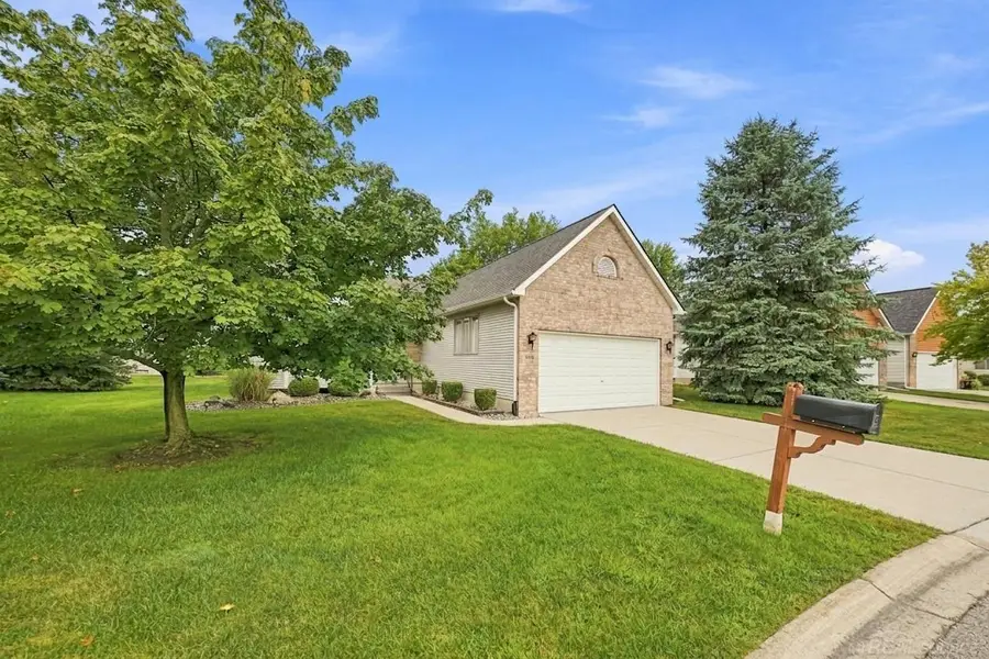 9378 Rayna DR, Davison, MI 48423 - #3