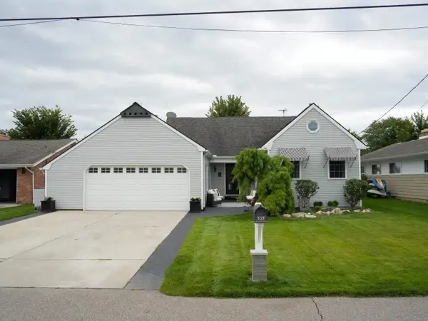 139 CHANNELSYDE RD, Algonac, MI 48001