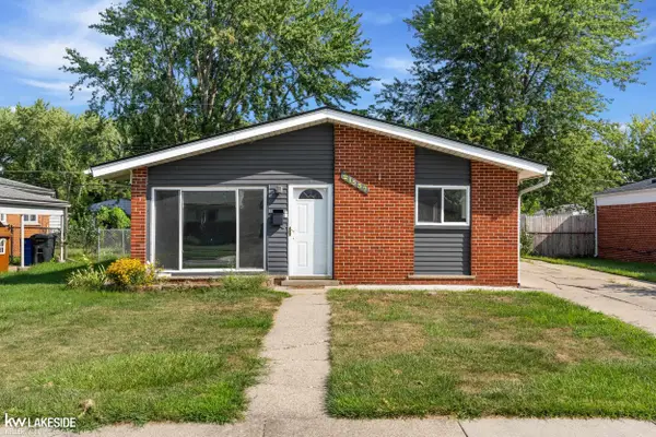 21537 Parkway ST, StClairShores, MI 48082