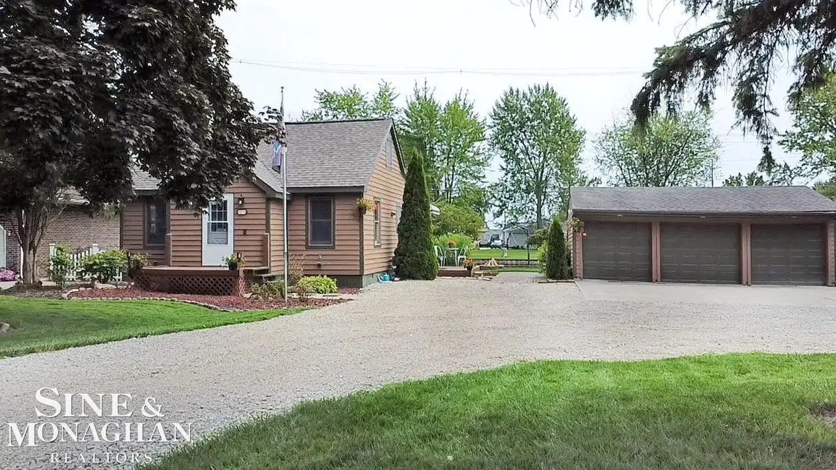 5575 River RD, East China, MI 48054 - #1