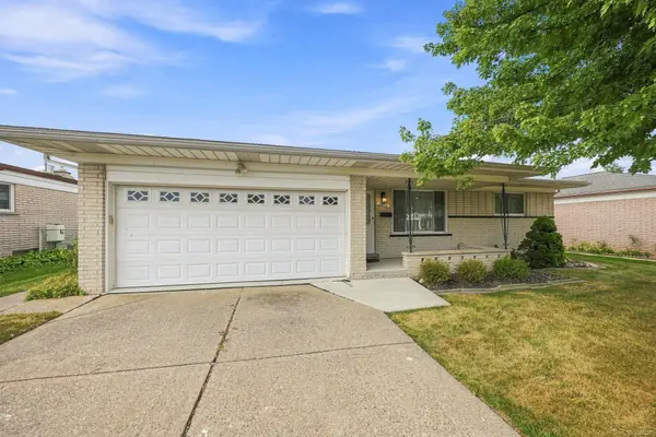 3915 Nowak DR, SterlingHeights, MI 48310