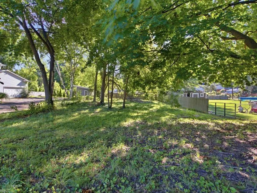 0 Covert RD, Waterford, MI 48328 - #2