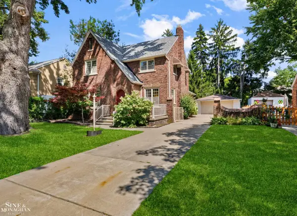 818 Cadieux RD, GrossePointe, MI 48230