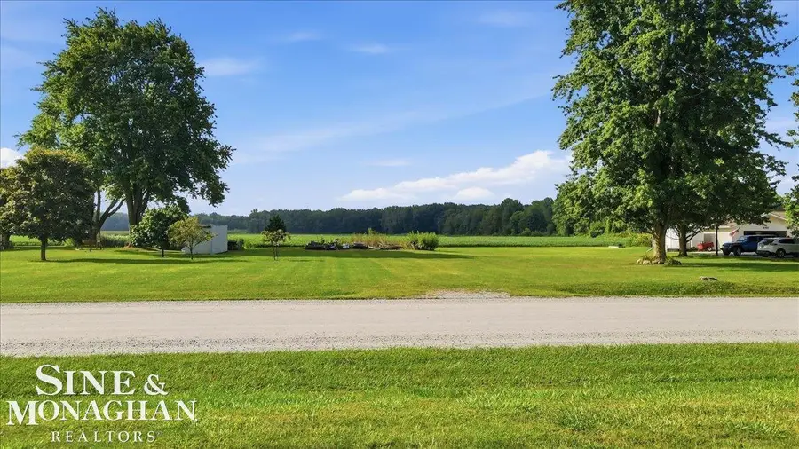6733 Trumble RD, Saint Clair, MI 48079 - #3