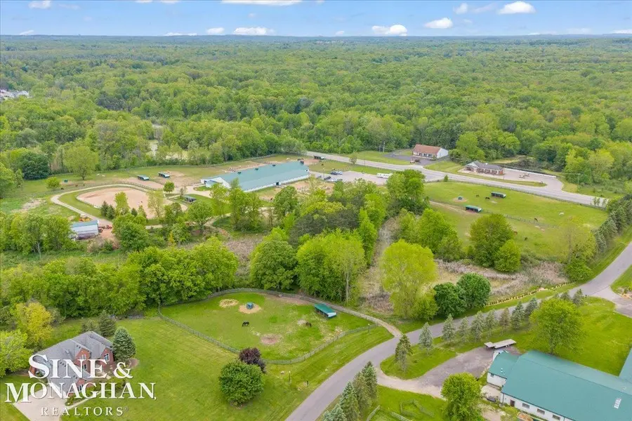 270 N Rochester RD, Addison, MI 48367 - #2