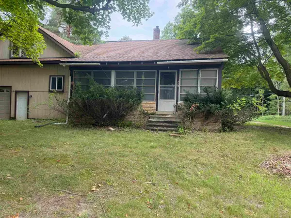 714 N Sashabaw DR, Ortonville, MI 48462