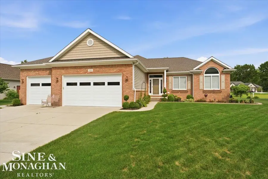 333 Hawks Nest  DR, East China, MI 48054 - #2