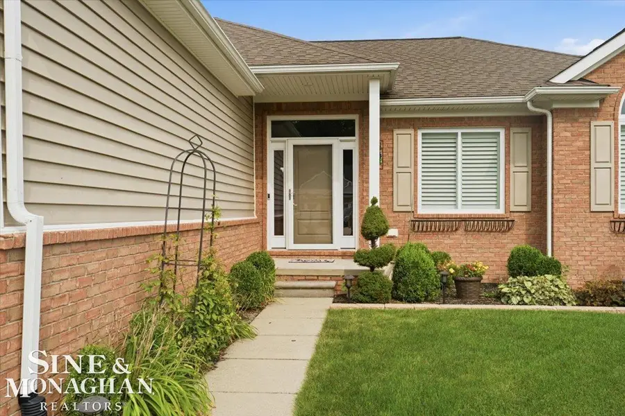 333 Hawks Nest  DR, East China, MI 48054 - #3
