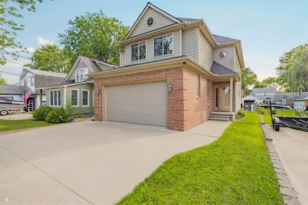37909 Sunnybrook ST, HarrisonTownship, MI 48045