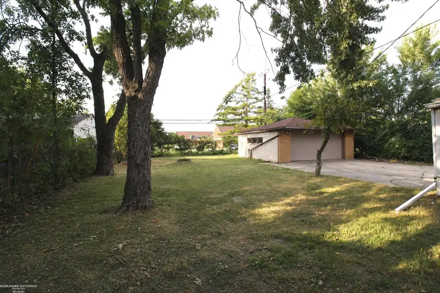 2131 Koper DR, Sterling Heights, MI 48310 - #2
