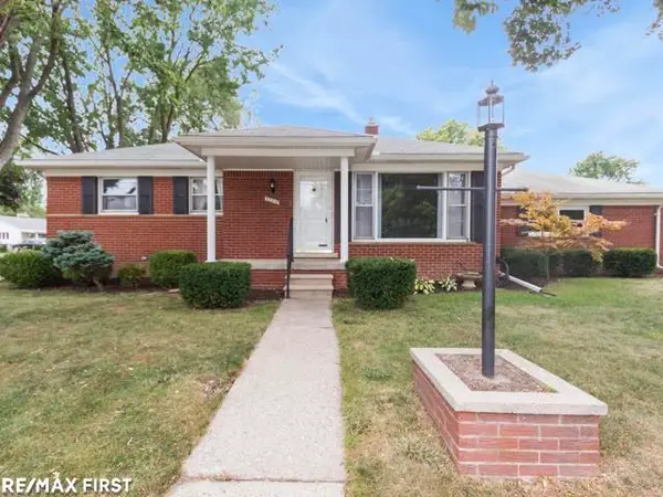 32215 Solon ST, Roseville, MI 48066