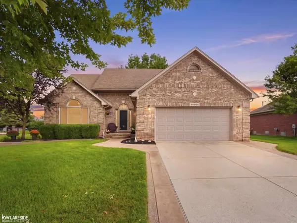 50494 Commons DR, Macomb, MI 48042