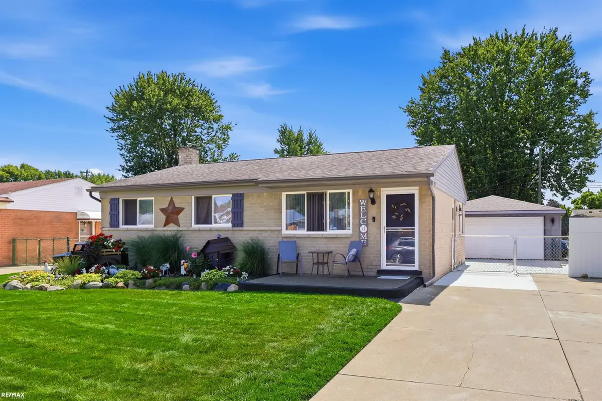 18016 Fairwood DR, Clinton Township, MI 48035 - #1