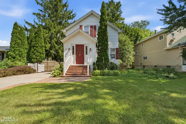 211 S Tenth St ST, St, MI 48079
