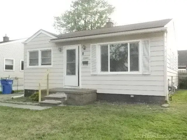 22485 Hillock AVE, Warren, MI 48089 - #2