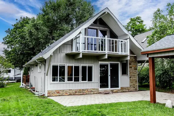 8970 Lakeshore RD, Lakeport, MI 48059