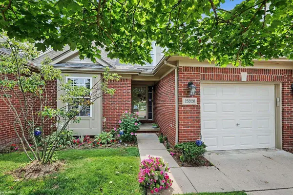 25920 Ashby DR, HarrisonTownship, MI 48045