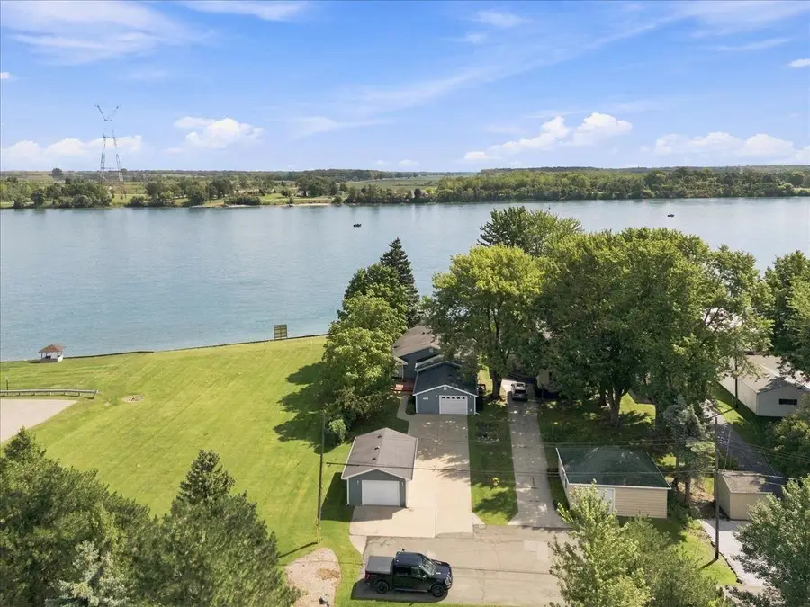 4021 River RD, East China, MI 48054 - #2