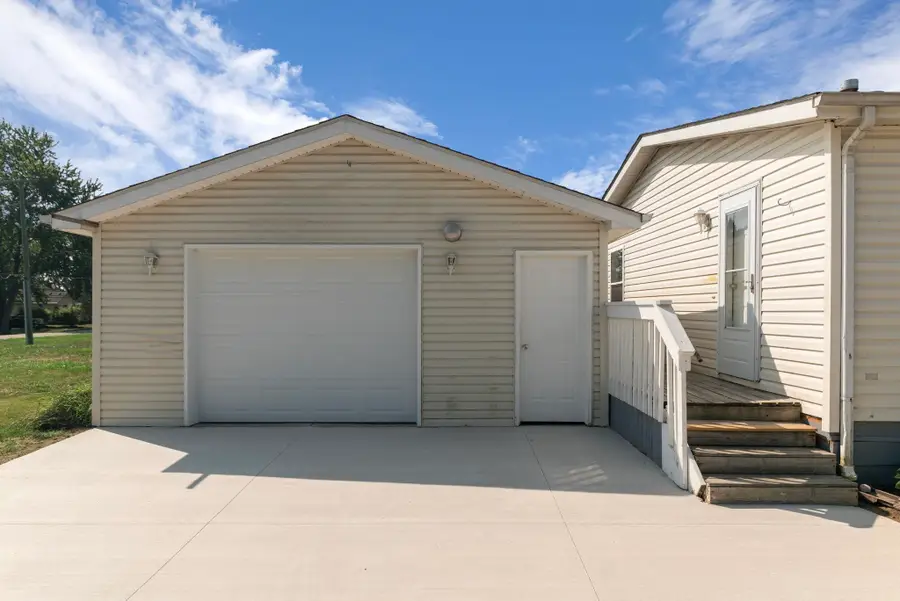 3761 Fox Chase RD, Dryden, MI 48428 - #3