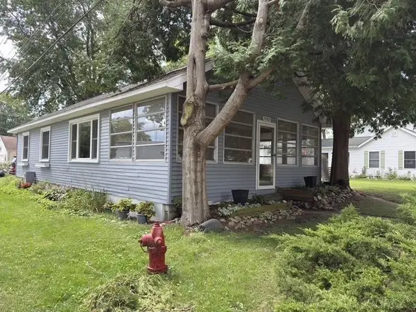 7782 Eden CT, Lexington, MI 48450
