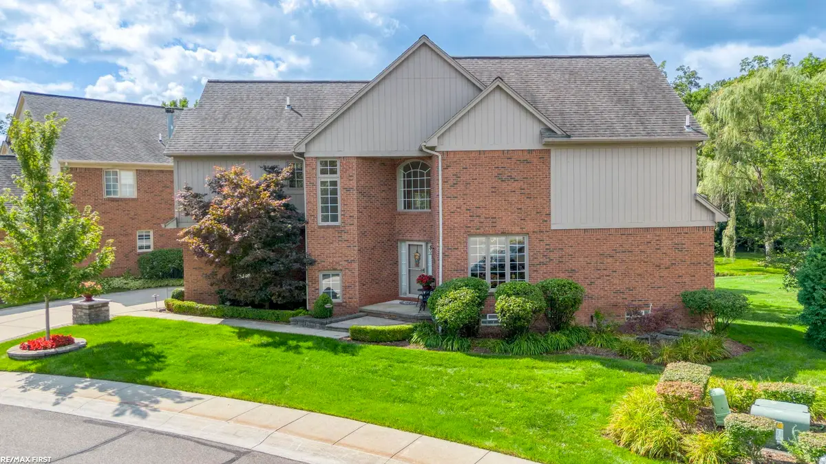 4126 WINTER DR, Shelby, MI 48316 - #1