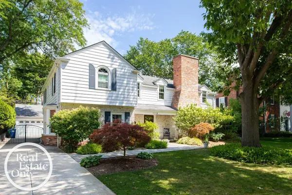 1110 Grayton ST, GrossePointePark, MI 48230