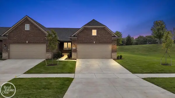 5804 Greenview ST, Warren, MI 48092