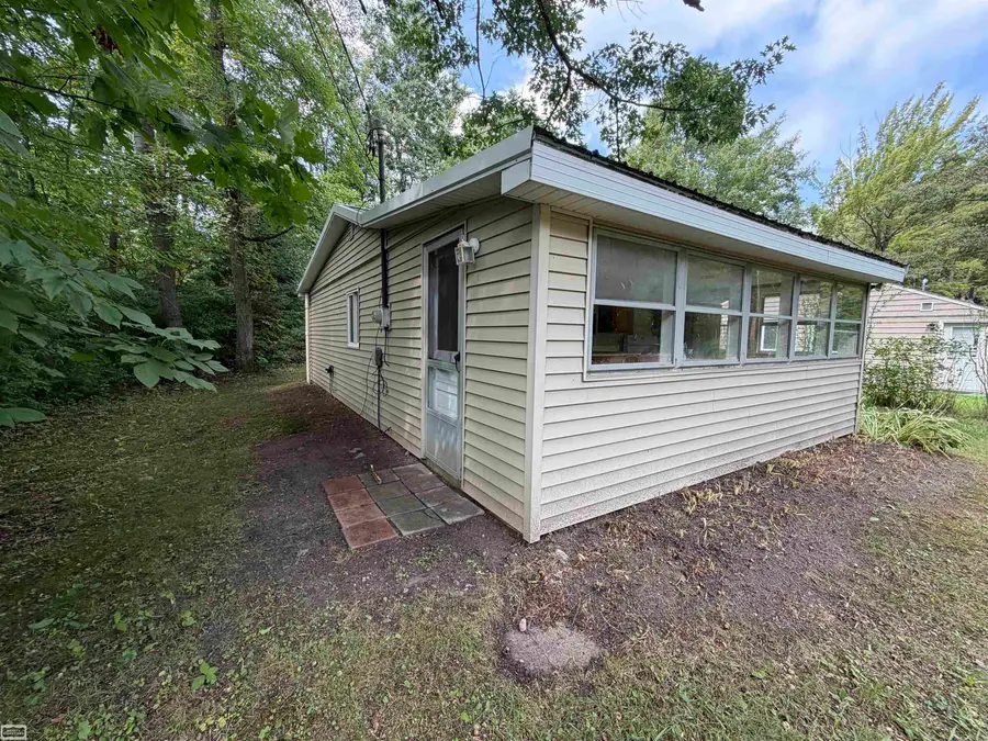 4875 Highland CT, Harrison, MI 48625 - #3