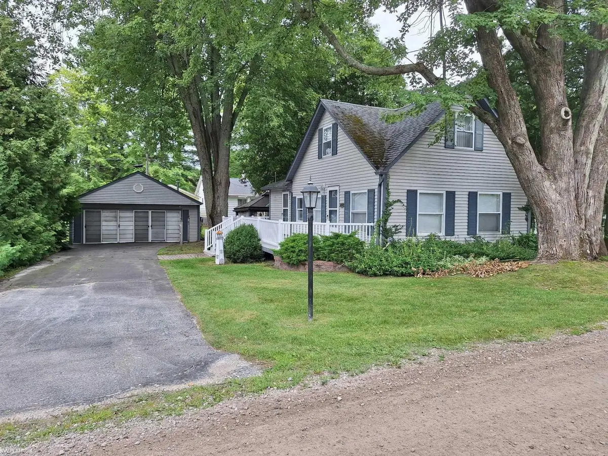 7420 Birchcrest RD, Lexington, MI 48450 - #1