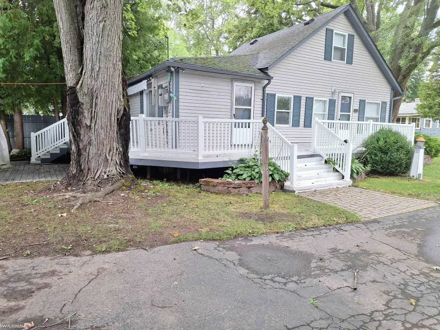 7420 Birchcrest RD, Lexington, MI 48450 - #3