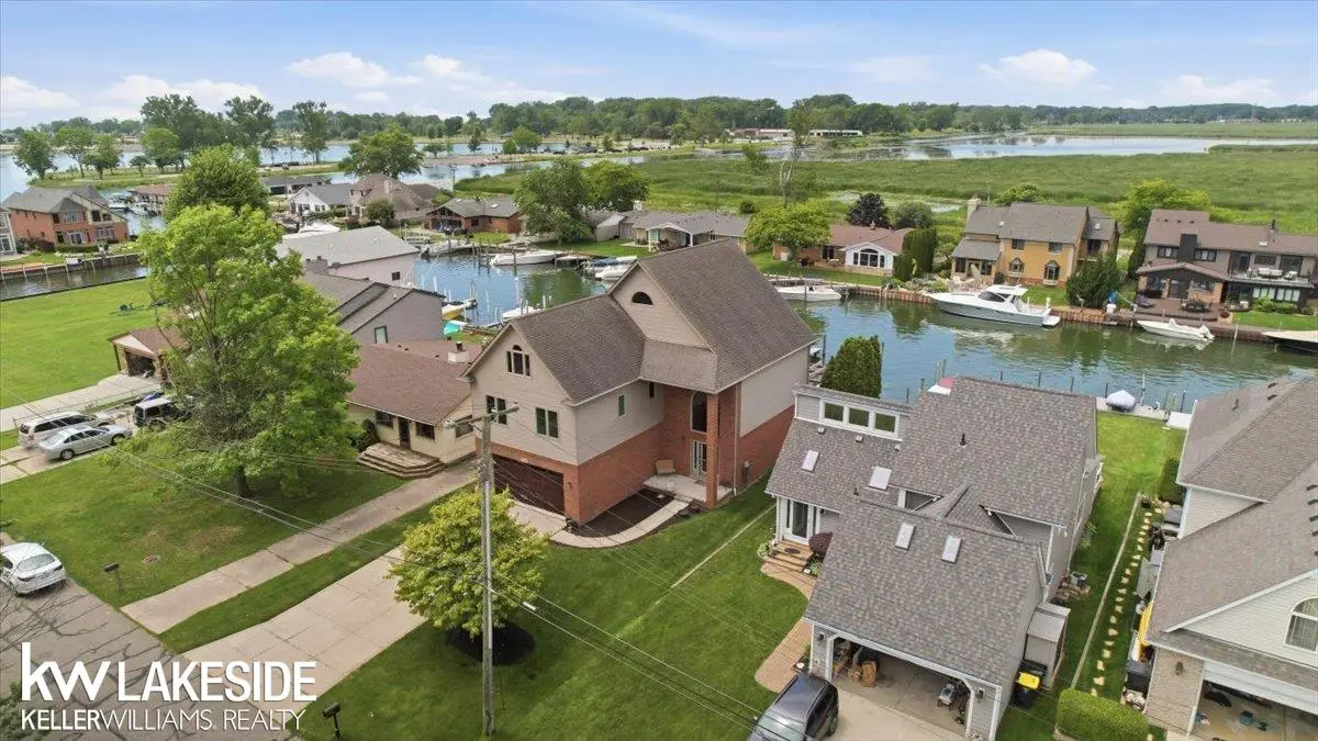 38823 E Archer DR, Harrison Township, MI 48045 - #1