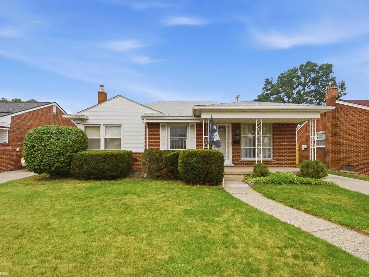 28611 Groveland ST, Roseville, MI 48066 - #1