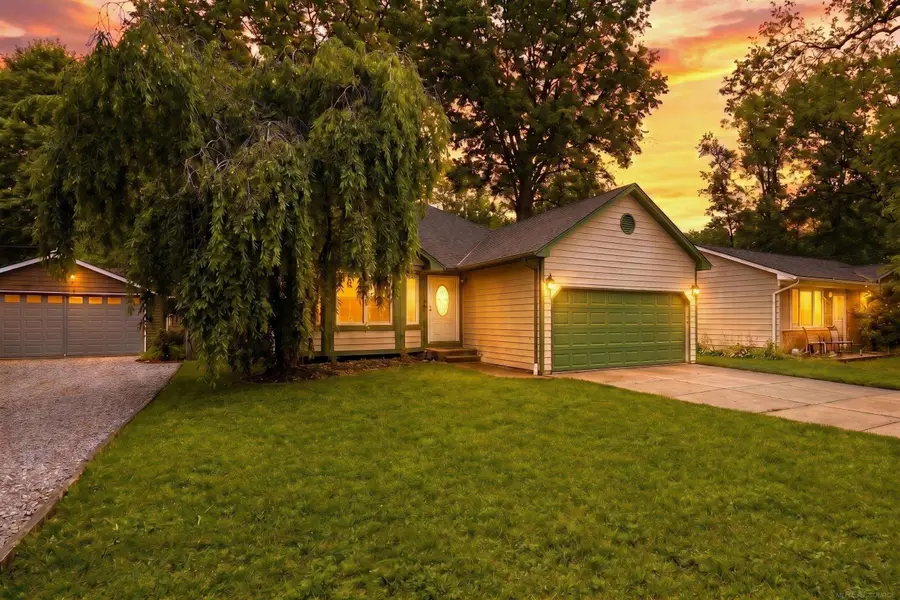 474 Maple ST, Algonac, MI 48001 - #3