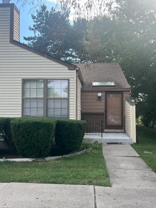 31600 Hoover RD, Warren, MI 48093