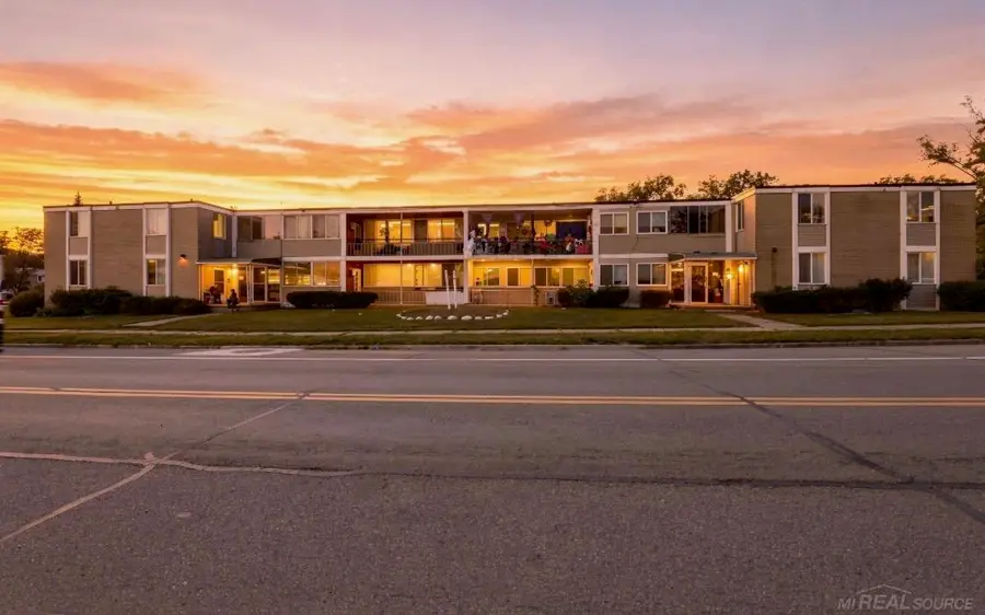 19143 Berg RD, Detroit, MI 48219 - #3